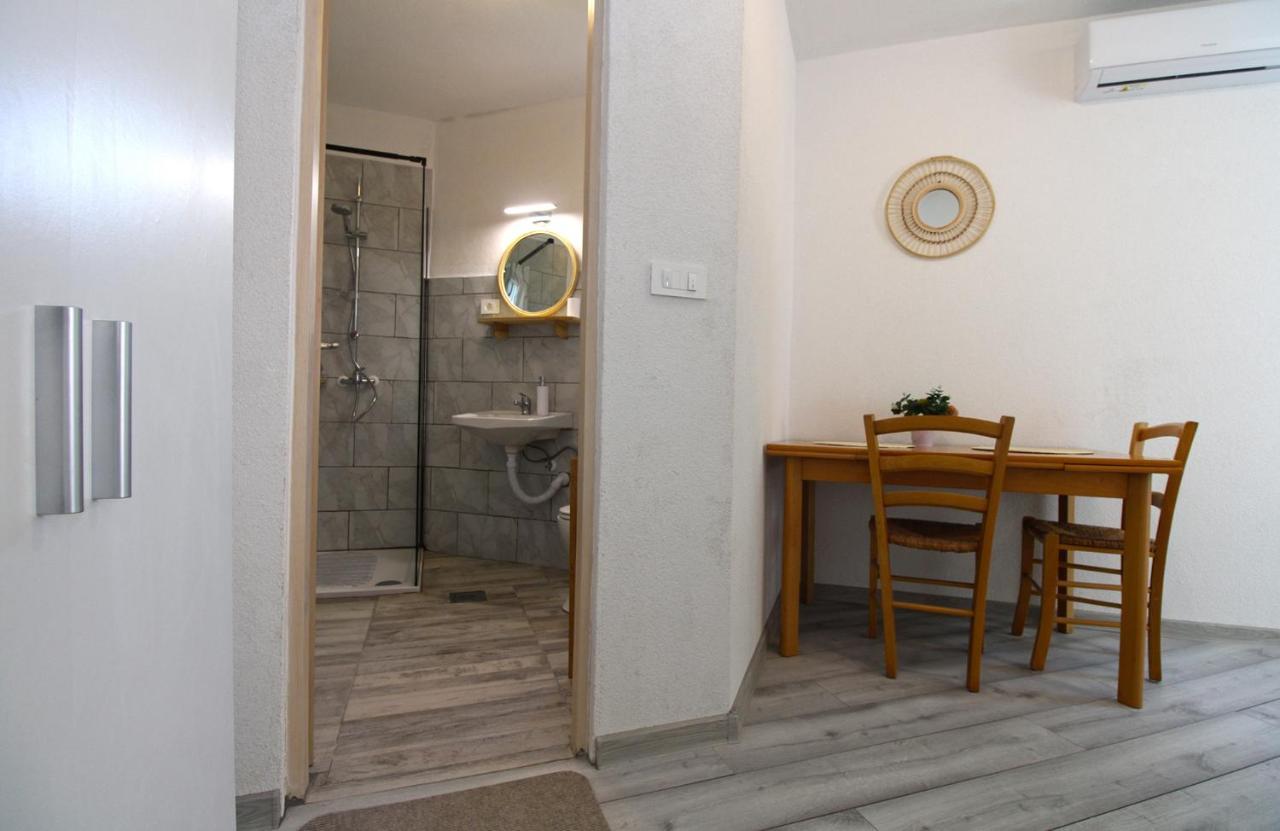 Apartment Josip 1649 Fažana エクステリア 写真