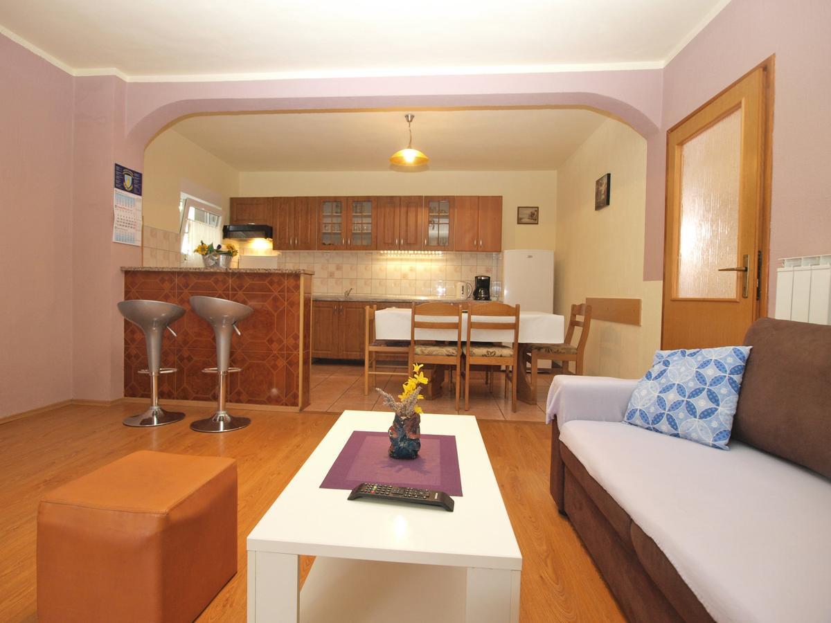 Apartment Josip 1649 Fažana エクステリア 写真