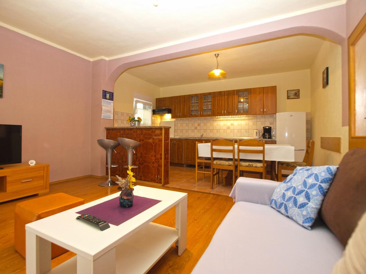 Apartment Josip 1649 Fažana エクステリア 写真