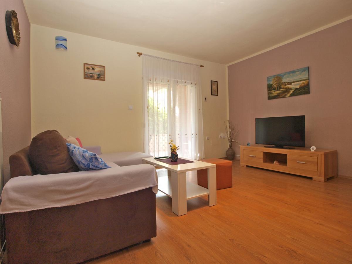 Apartment Josip 1649 Fažana エクステリア 写真